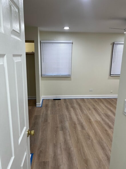 Building Photo - 20137 Woodale St