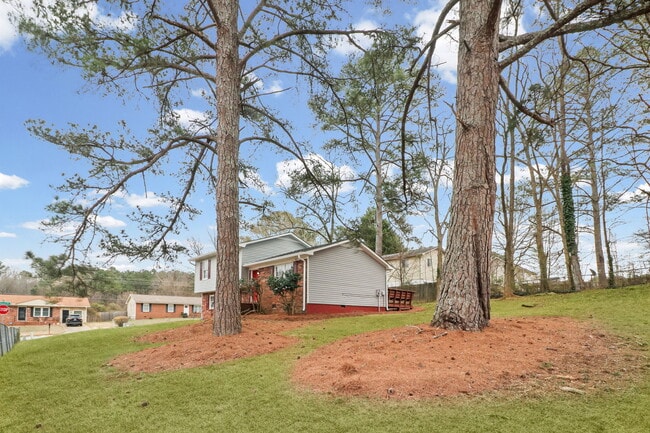 Building Photo - 1697 Spoonbill Rd