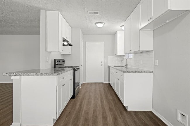 Building Photo - 6450 Bazel Brook Dr