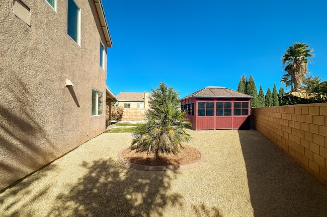 Building Photo - 5625 Churchill Ct