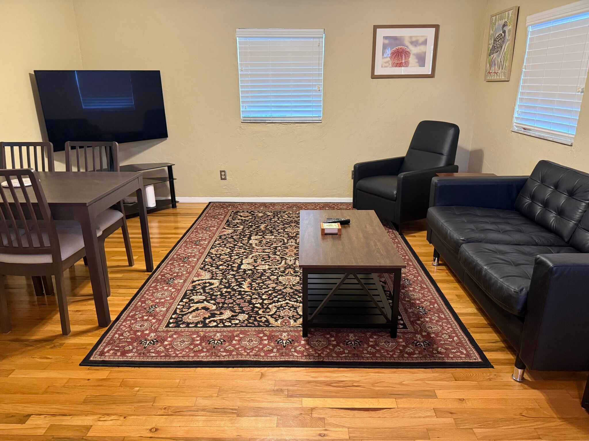 Living room - 4126 35th Ave N