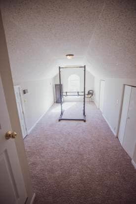Building Photo - 1104 Crestfield Dr