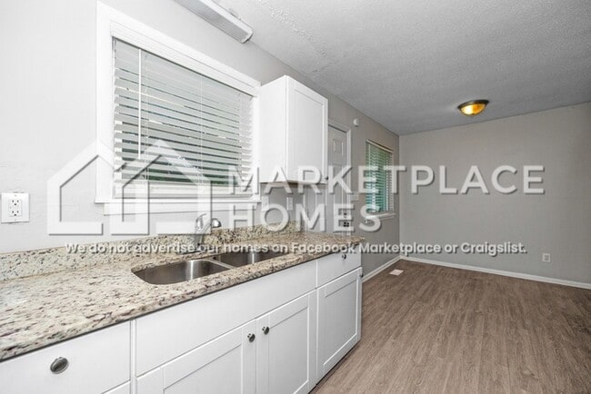 Building Photo - 4028 Sewall Dr SW