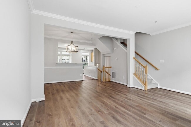 Building Photo - 986 Harrison Cir