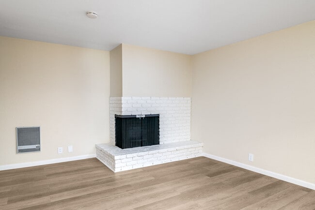 Building Photo - 2171 Pacific
