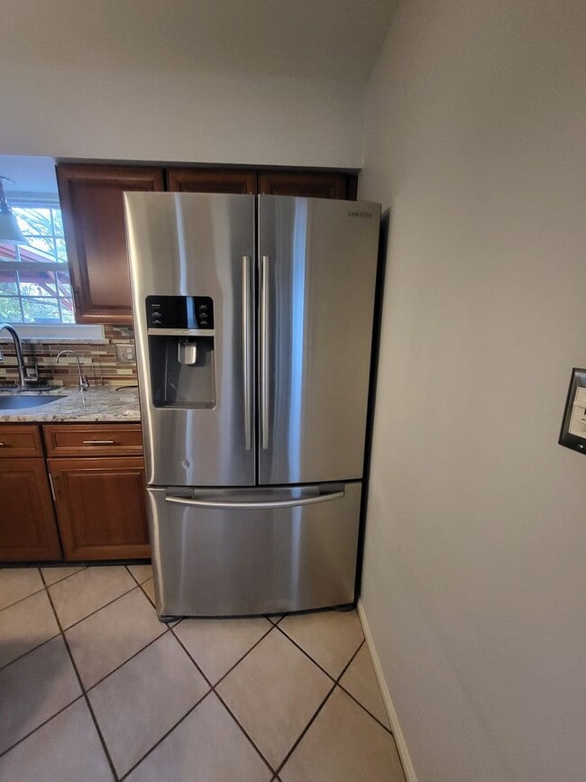 Building Photo - Well Maintained 3 Bedroom Townhome in East Lampeter Township