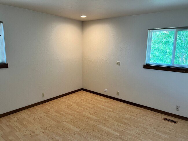 Building Photo - Prospector Townhome