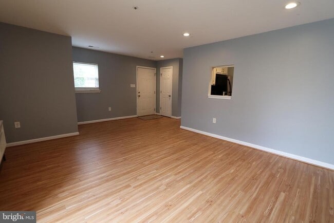 Building Photo - 157 Azalea Ct