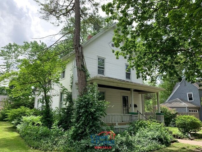 Building Photo - 2 bedroom unit in Niles