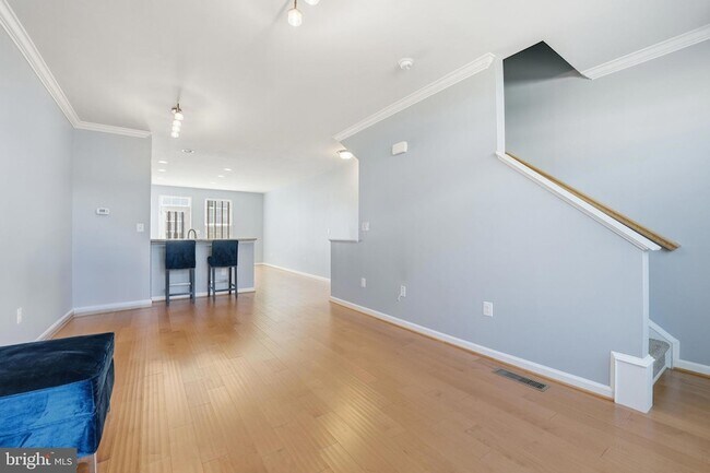 Building Photo - 14619 Featherstone Gate Dr