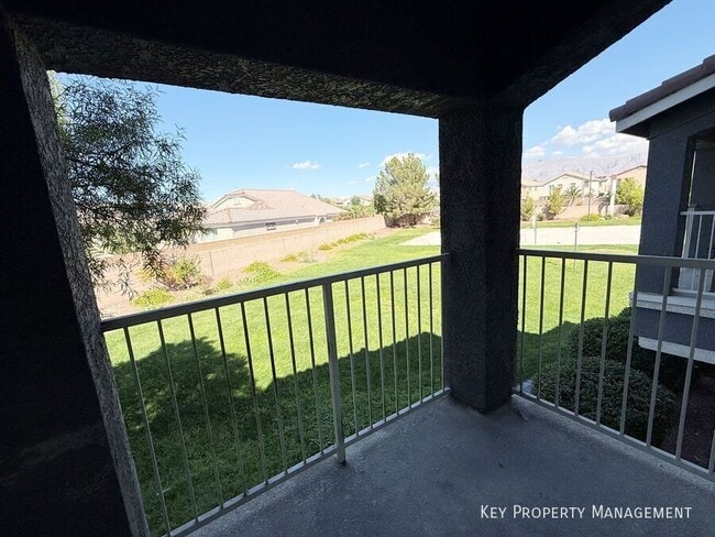 Building Photo - 5975 Barbosa Dr