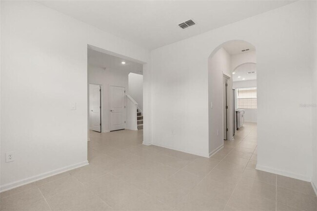 Building Photo - 6053 Meditation Dr
