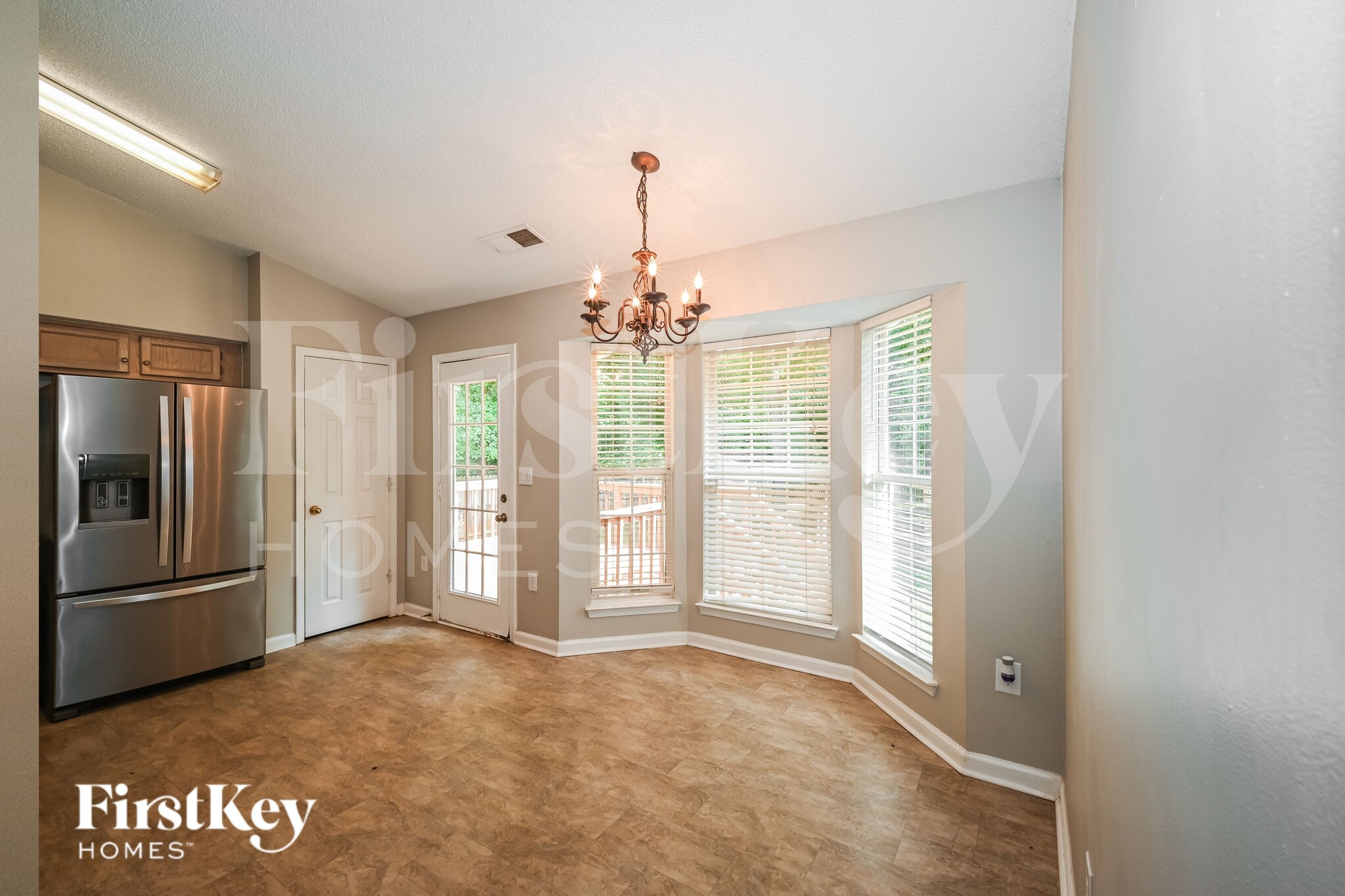 Building Photo - 16126 Amber Field Dr