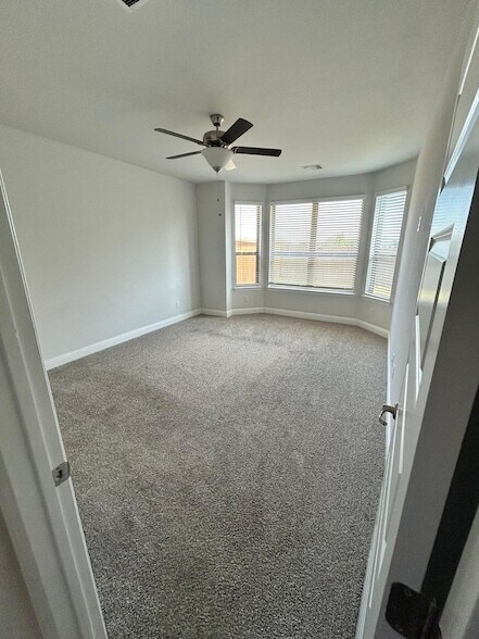 Building Photo - 1704 Dunbrook Rd