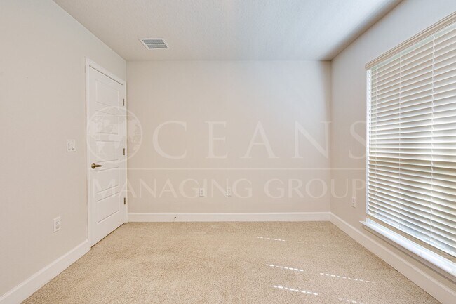 Building Photo - Beautiful 4-Bedroom Home in Palm Coast – B...
