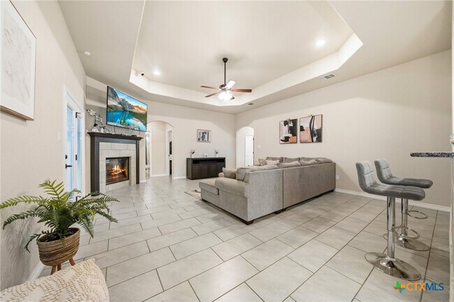 Building Photo - 2509 Meadow Lark Dr