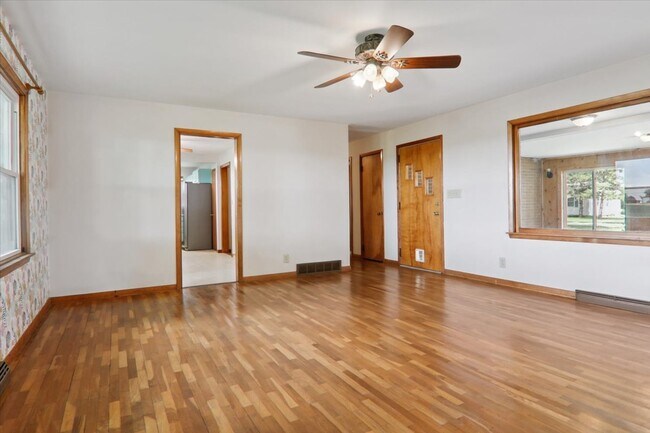 Building Photo - 8428 County Rd 1060 E