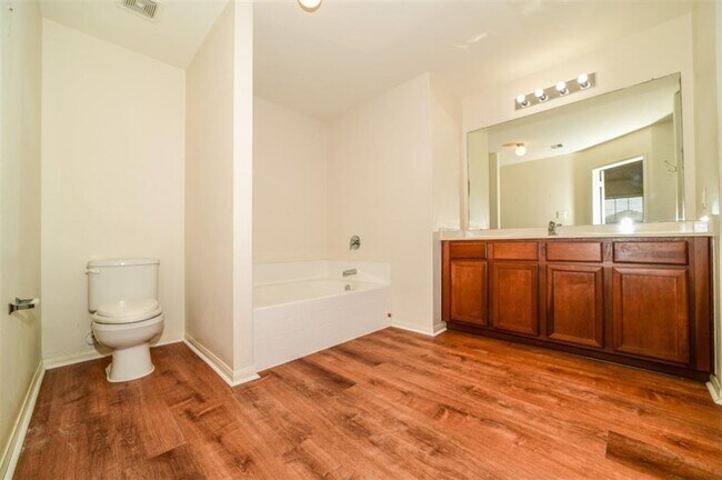 Building Photo - 20534 Marker Ridge Dr