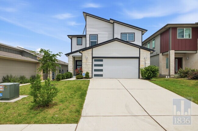 Building Photo - 10925 Tildon Ave