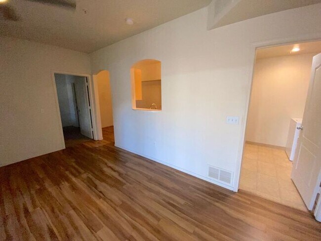 Building Photo - NW Reno Luxury 3 Bedroom Condo - Fitness Center, Pool, Club House