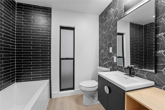 Building Photo - 607 Dunblane Dr