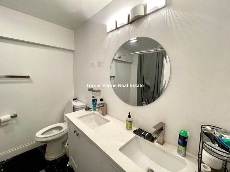 Building Photo - 480 Massachusetts Ave