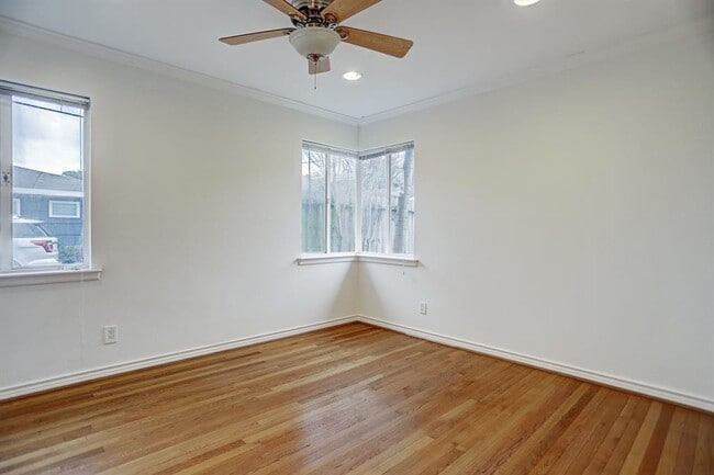 Building Photo - 4671 Merwin St