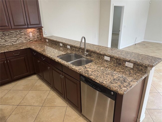 Building Photo - 314 Terracina Dr