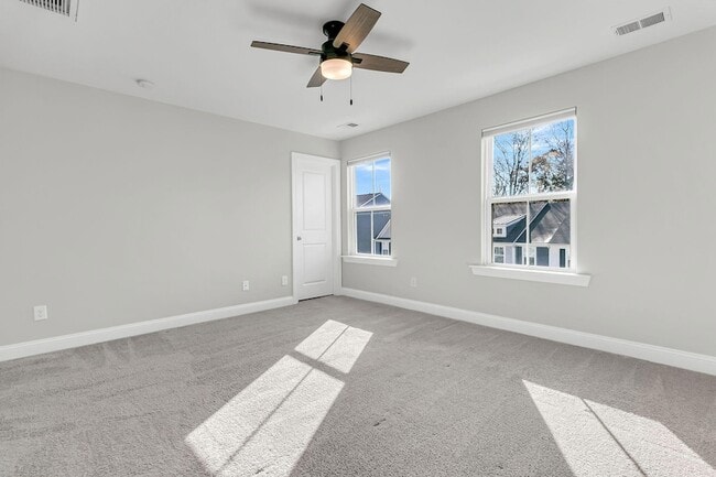 Building Photo - 1226 Tice Ln