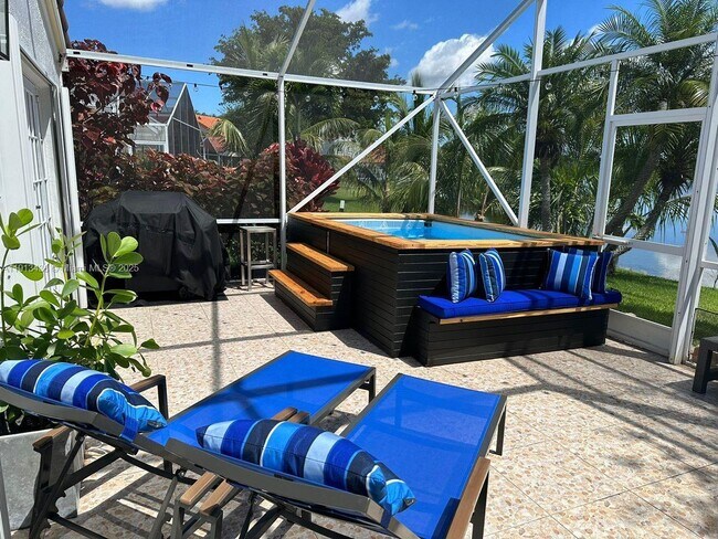 Building Photo - 1710 Harbour Side Dr