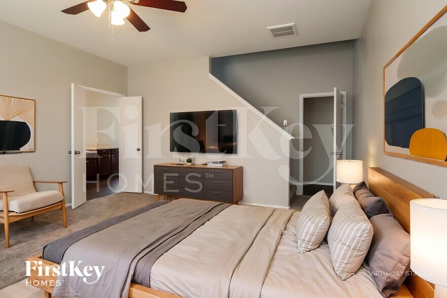 Building Photo - 8610 Sunny Gallop Dr