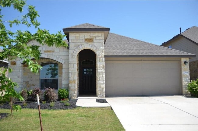 Building Photo - 12105 Harpster Bend