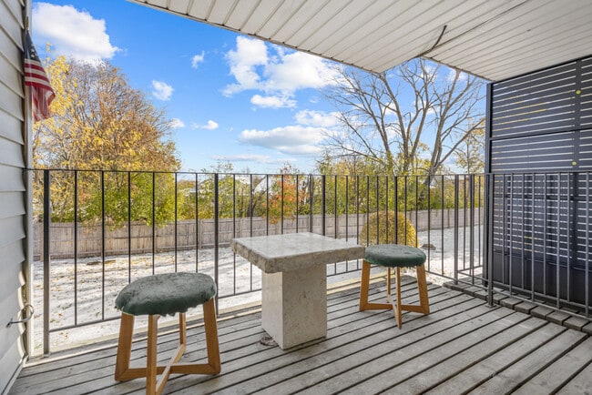 Building Photo - 86 Gant Cir