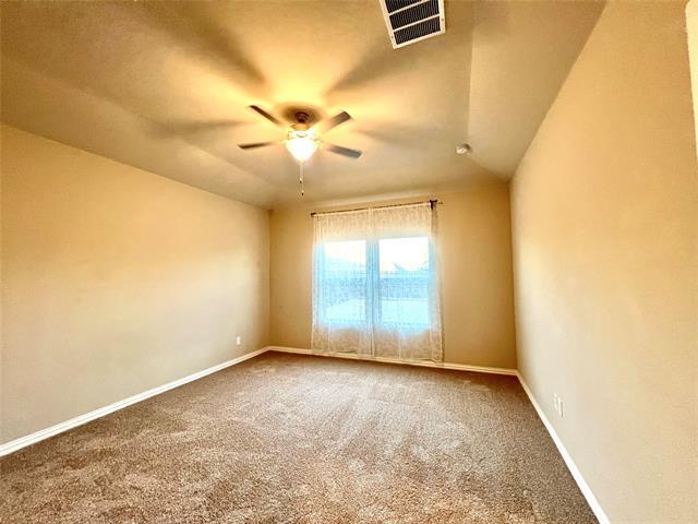 Building Photo - 633 Hidden Cove Dr