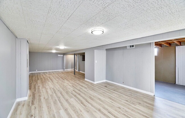 Building Photo - 9530 Cote Brilliante Ave