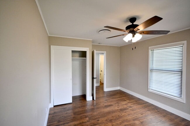 Building Photo - 671 W Merriweather St