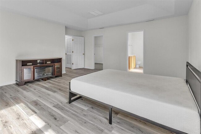 Building Photo - 81 Panorama Dr