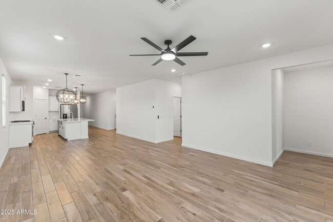 Building Photo - 15849 W Gray Fox Trl