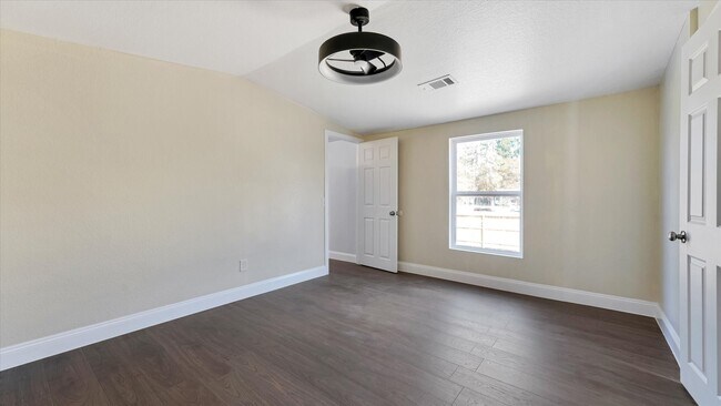 Building Photo - 65 County Rd 5002