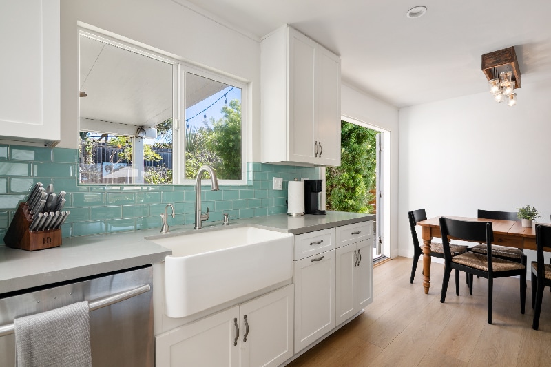 Building Photo - 1123 Balour Dr