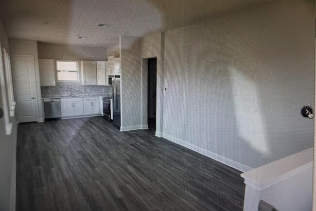 Building Photo - 8553 Dubochet St
