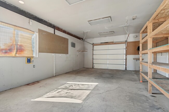 Building Photo - 418 Quail Run Rd