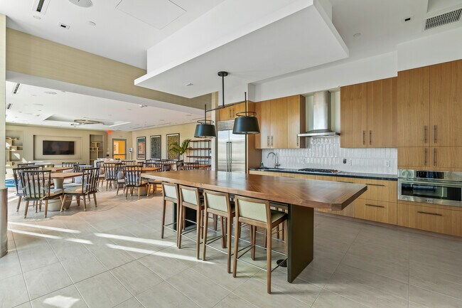 Building Photo - 629 Ke’eaumoku St