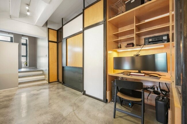 Building Photo - 42 Chauncy St
