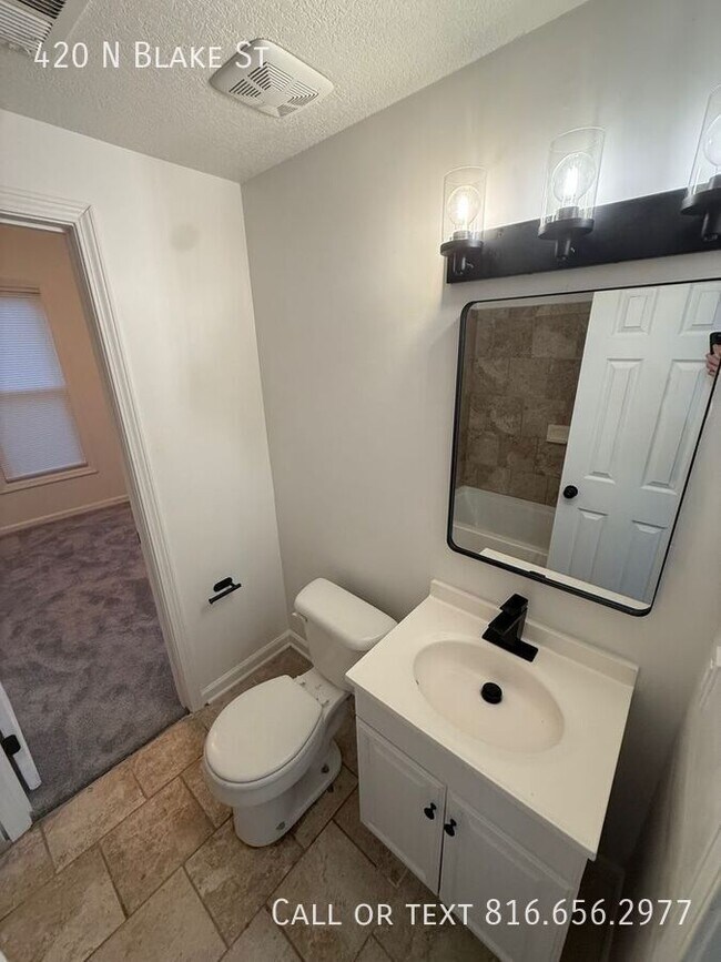 Building Photo - 420 N Blake St