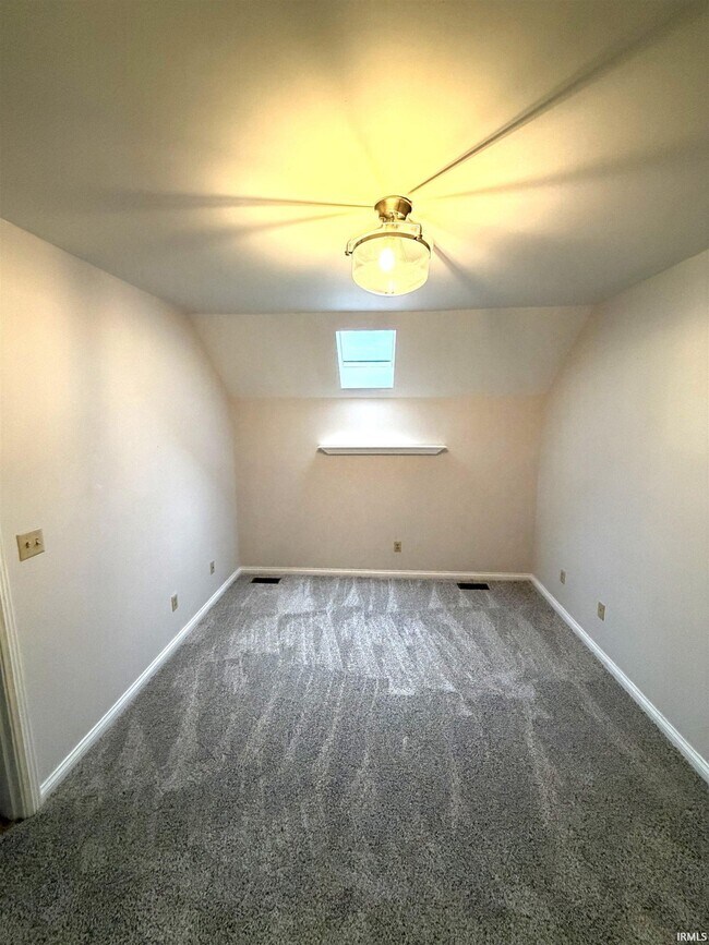 Building Photo - 2644 Waterstone Dr