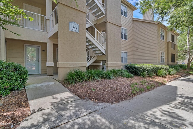 Building Photo - 29 Arbor Club Dr