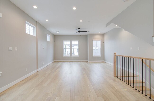 Building Photo - 10914 Fire Creek Dr