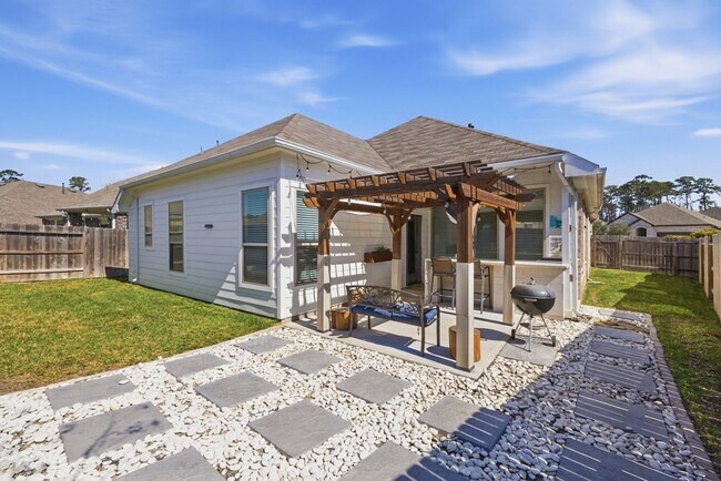 Building Photo - 32080 August Woods Wy