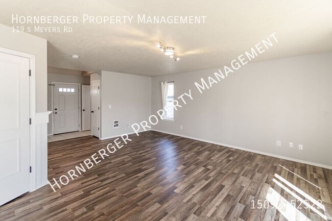 Building Photo - 119 S Meyers Rd